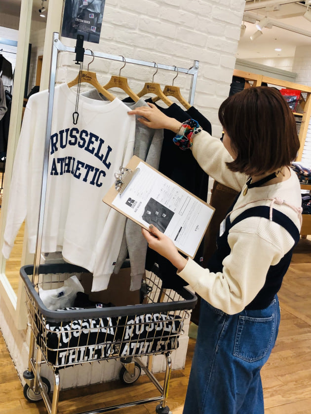 〈カスタムオーダーについて〉RUSSELL ATHLETIC のモアバリエーション！
