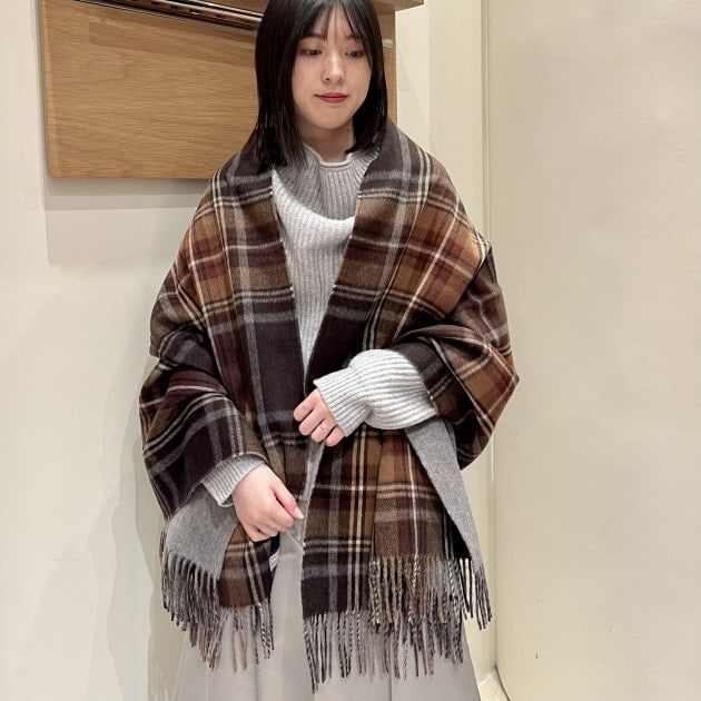 Joshua Ellis】端境期の今おすすめなストールのご紹介✳︎｜ビームス