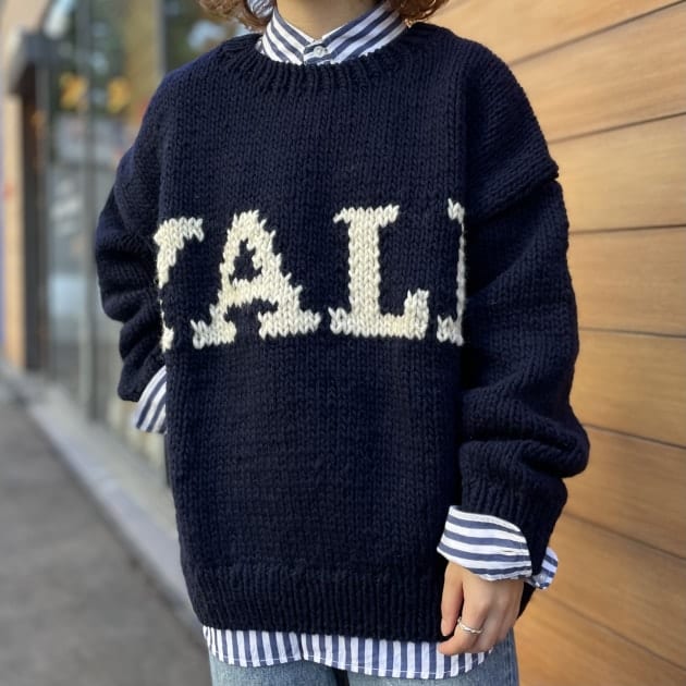 THE BOOKSTORE〉別注Hand Logo Sweater｜ビームス ボーイ 原宿｜BEAMS