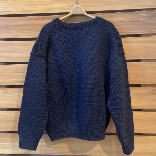 THE BOOKSTORE〉別注Hand Logo Sweater｜ビームス ボーイ 原宿｜BEAMS