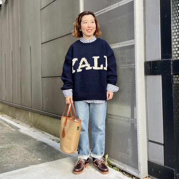 THE BOOKSTORE〉別注Hand Logo Sweater｜ビームス ボーイ 原宿｜BEAMS