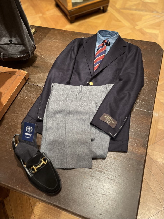お手頃なNAVYブレザー。〈BEAMS F〉｜ビームス ハウス 六本木｜BEAMS