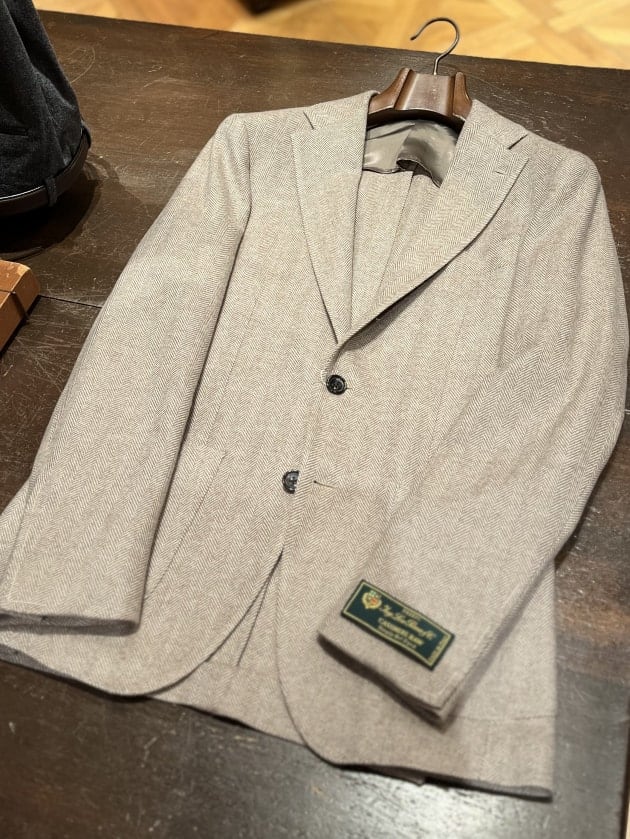 無染色カシミヤ。〈Brilla per il gusto〉｜ビームス ハウス 六本木｜BEAMS