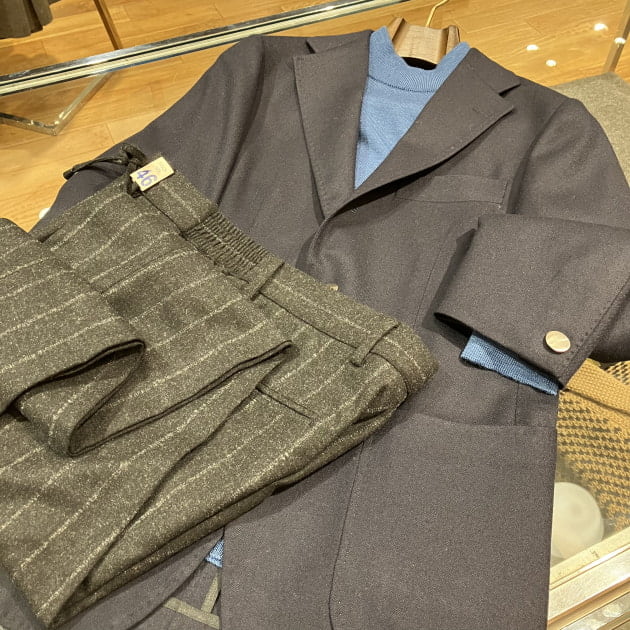 BEAMS F＞NEW EASY ネイビーブレザー｜ビームス 立川｜BEAMS