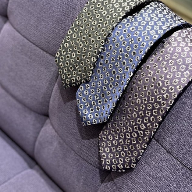 NEW ARRIVALS〈Holliday & Brown〉jacquard ties｜ビームスF