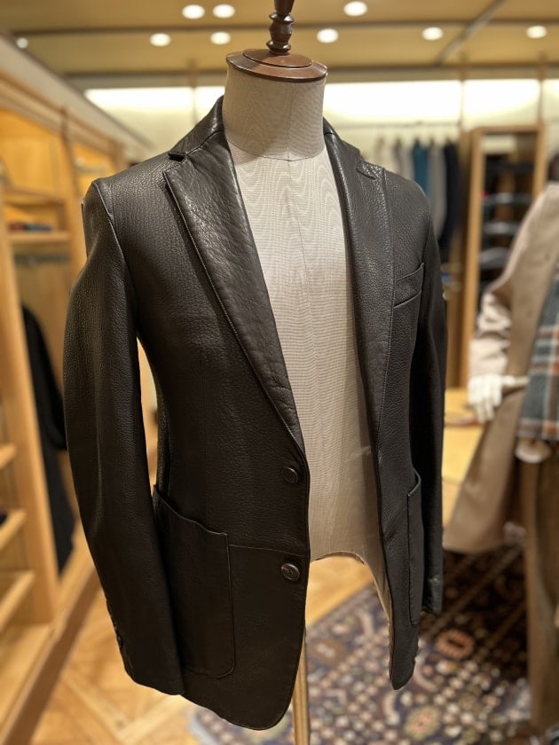 レザーにくびったけ＜TAGLIATORE＞
