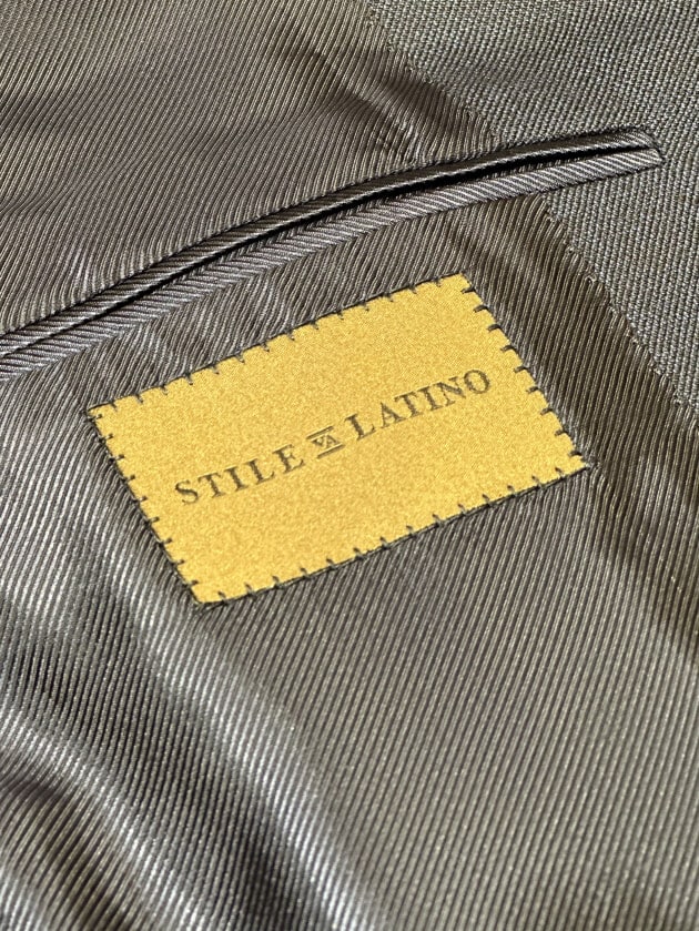 愛用の＜Stile Latino＞ネイビースーツ｜ビームス ハウス 六本木