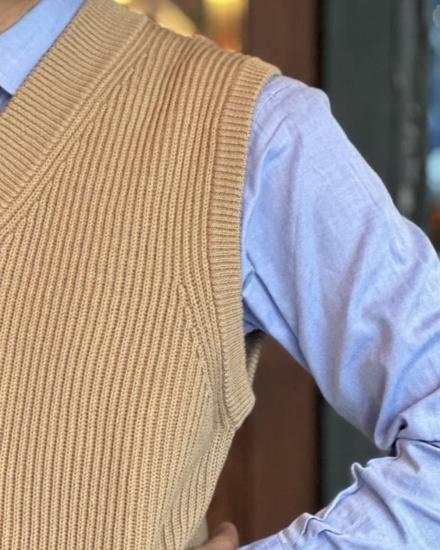 BEAMS PLUS（ビームス プラス）【別注】BATONER / V NECK VEST