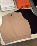 BATONER " V-NECK VEST "