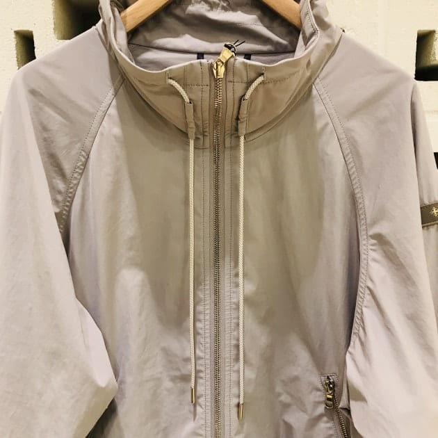 TATRAS × Demi-Luxe BEAMS 別注 LILIN ブルゾン01 楽天市場】TATRAS * Demi-Luxe BEAMS / 別注 LILIN スタンドカラー