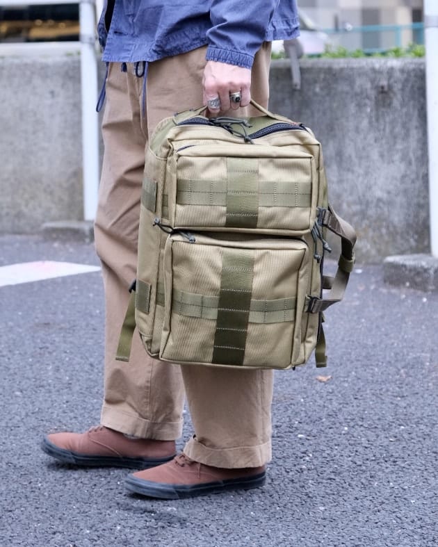 BRIEFING” ”KHAKI” ”Made in U.S.A”｜BEAMS PLUS（ビームス プラス 