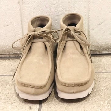 絶賛発売中！別注 Wallabee Boot GORE-TEX（R）【Clarks ORIGINALS × BEAMS】｜ビームス 静岡｜BEAMS