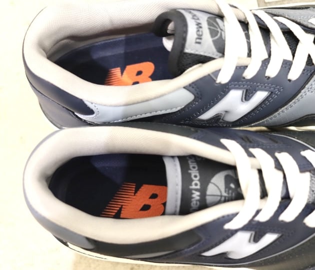 本日発売！ネイビークレイジーのBB550【NEW BALANCE】｜ビームス 静岡 ...