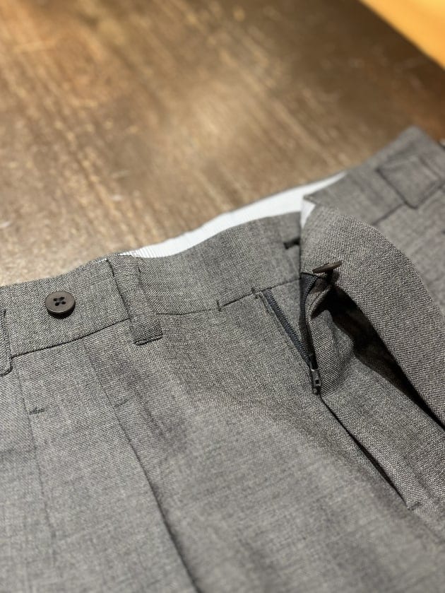 春夏鉄板スラックス。〈IGARASHI TROUSERS〉｜ビームス ハウス