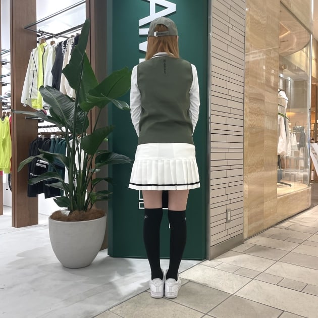 ラインプリーツスカートを着回し！！｜ビームス ゴルフ 新静岡