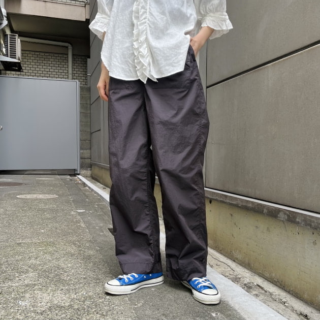 春夏シーズンでも楽しみたい！新型のミリタリーパンツ