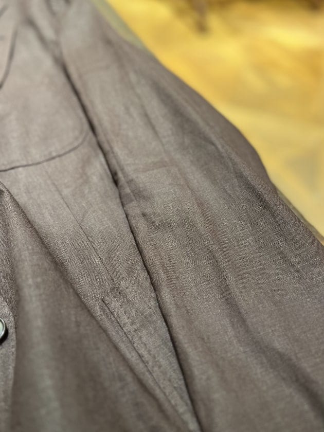 洒落たリネンのジャケットご用意しております。〈ERRICO