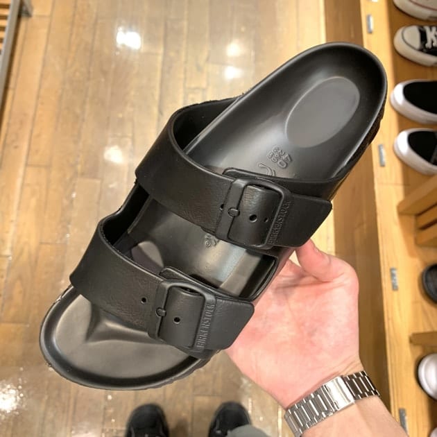 「BIRKENSTOCK」より現在入荷アイテムをご紹介！