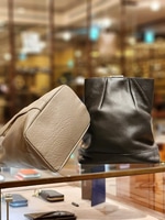 新作のカバン。