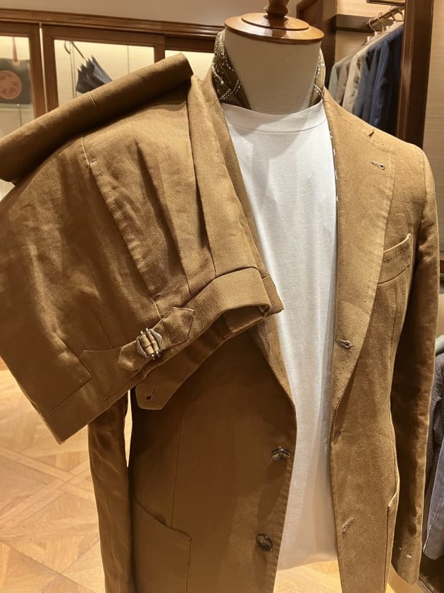 ALFONSO SIRICA〉こんなスペシャルなスーツがある所にはあるん ALFONSO SIRICA〉こんなスペシャルなスーツがある所にはあるん