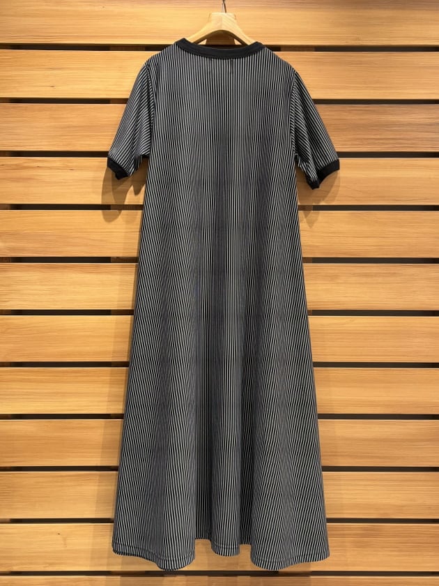 ビームスボーイ カットツイルマキシワンピース 近年モデル 黒 ストライプ 人気 ビームスボーイ カットツイルマキシワンピース 近年モデル 黒
