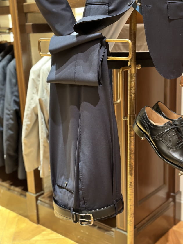 Brilla per il gusto＞DORMEUIL ネイビーソリッドスーツ｜ビームス