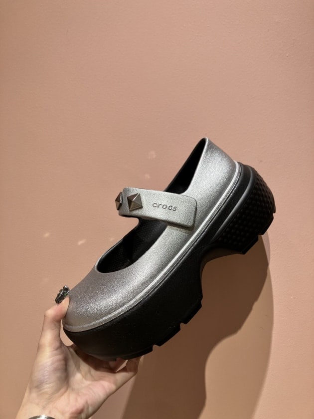 私も大好きな【crocs】に新作登場〜｜ビームス ウィメン 原宿｜BEAMS