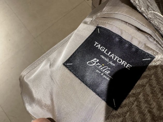 ＜TAGLIATORE（タリアトーレ）＞と上品な骨