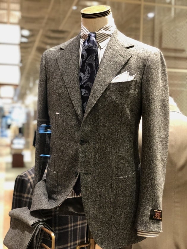 BEAMS F＞ スーツの新型① & 今週の一本：＜Holliday & Brown