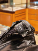 秋に備えるレザー。