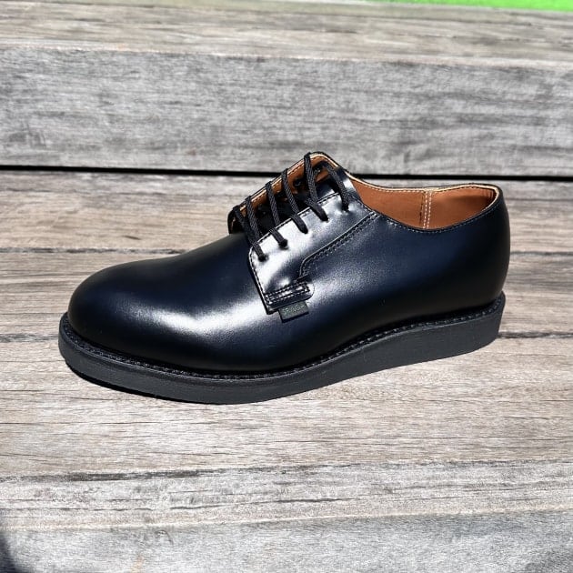 欲し過ぎるシューズが続々入荷‼︎【SALOMON、CLARKS、RED WING