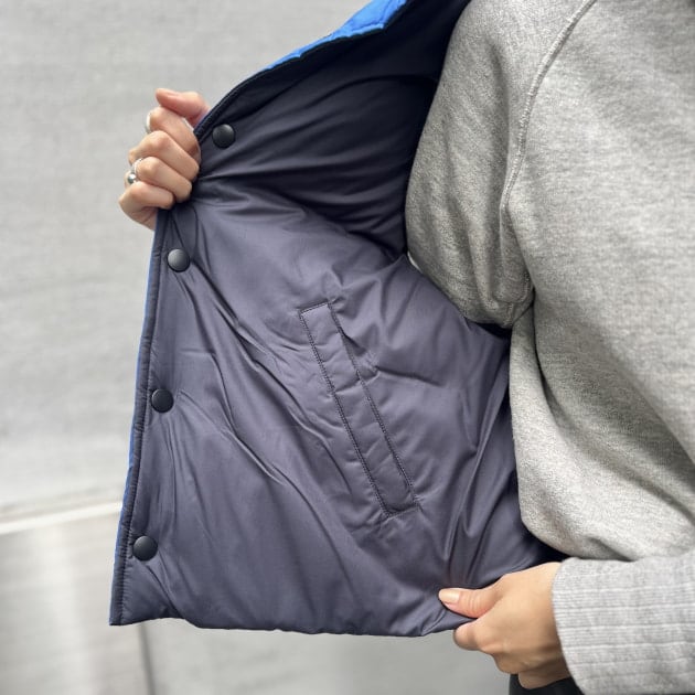 クラシックで渋いカラバリ！リバーシブルダウンベストをご紹介
