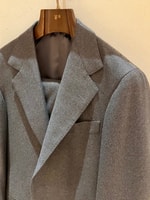 〈BEAMS F〉高品質なグレースーツをお探しの方にオススメな一着はこちらです。