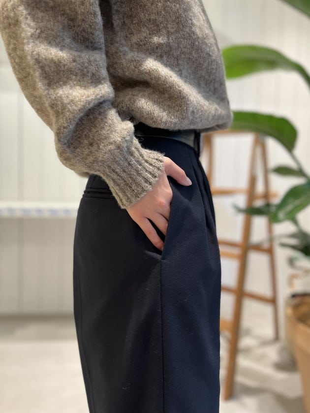 こんなパンツ、欲しかった…！新型2プリーツワイドパンツ