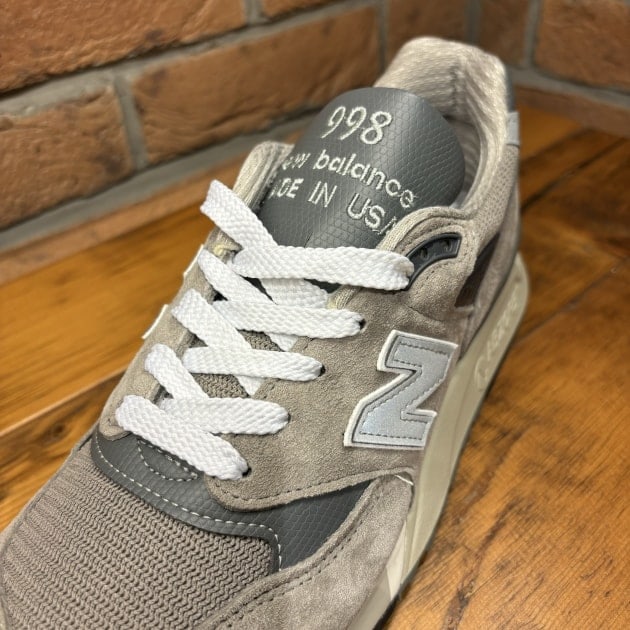 goodなカラーのNew Balance