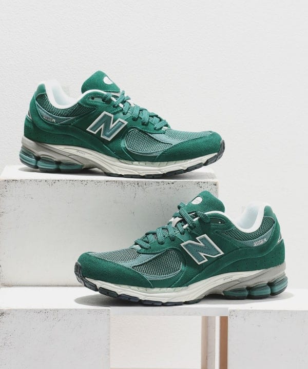 New Balance 2002R オリーブ25cm　ビームスボーイ　快適 New Balance 2002R オリーブ25cm ビームスボーイ 快適
