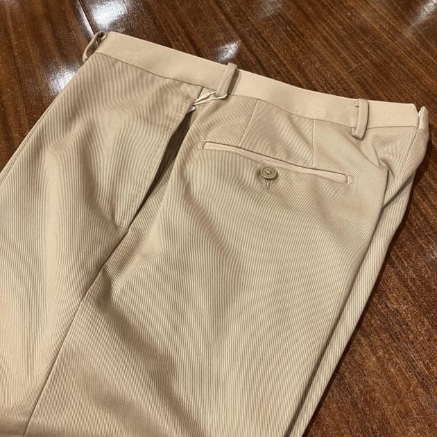 SALE ITEM】<BEAMS F>1プリーツスラックス|ビームス 六本木 SALE ITEM】<BEAMS F>1プリーツスラックス|ビームス 六本木