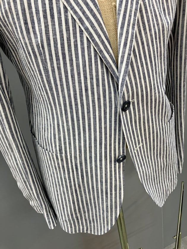 TAGLIATORE〉今シーズンはストライプジャケットをピックアップ
