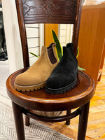 雨の日にも革靴を