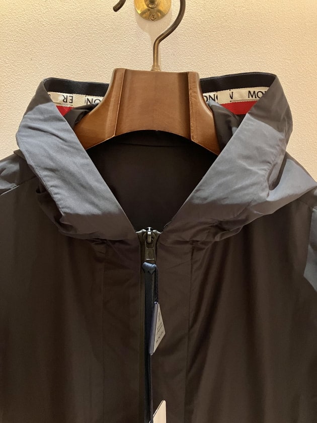 〈MONCLER〉秋冬だけではないスプリングアウターも入荷しております！