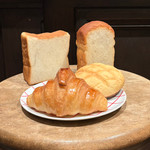 本物のパン!?【パンプシェード】