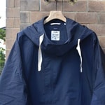 この春大注目の〈nanamica〉Hooded Deck Jacket