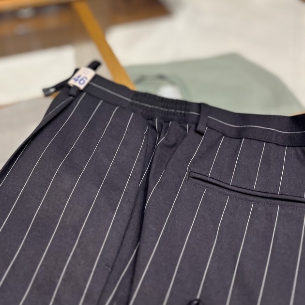 今期トレンドのドローコードパンツ|ビームス ハウス なんば|BEAMS 今期トレンドのドローコードパンツ|ビームス ハウス なんば|BEAMS