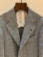 〈BEAMS F〉春夏シーズンらしい色使いが魅力的なフィレンツェモデルの新作ジャケットを。