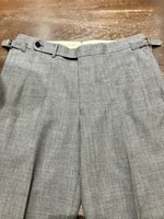 〈BEAMS F〉オリジナルと侮るなかれのウールパンツ入荷しました！