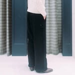 即完売したスウェットパンツが再入荷します。