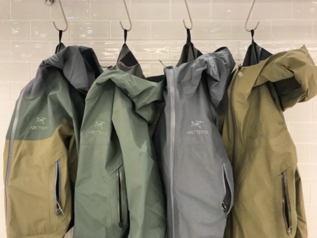 希少 」ARC'TERYX × BEAMS 別注 BETA SL カーキ Sビームス