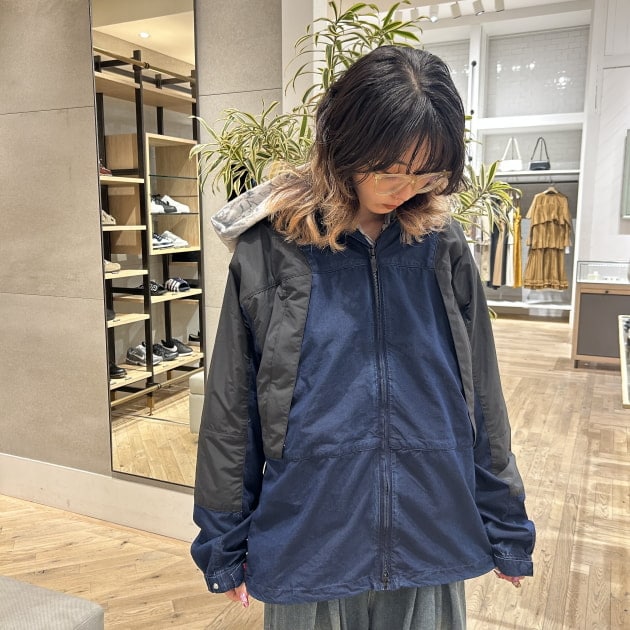 春先、秋口にオススメ！』別注マウンテンパーカーのご紹介