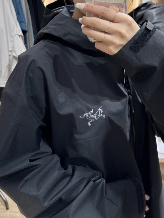 ARC'TERYX】機能性に優れたシェルジャケット|ビームス 大分|BEAMS ARC'TERYX】機能性に優れたシェルジャケット|ビームス 大分|BEAMS