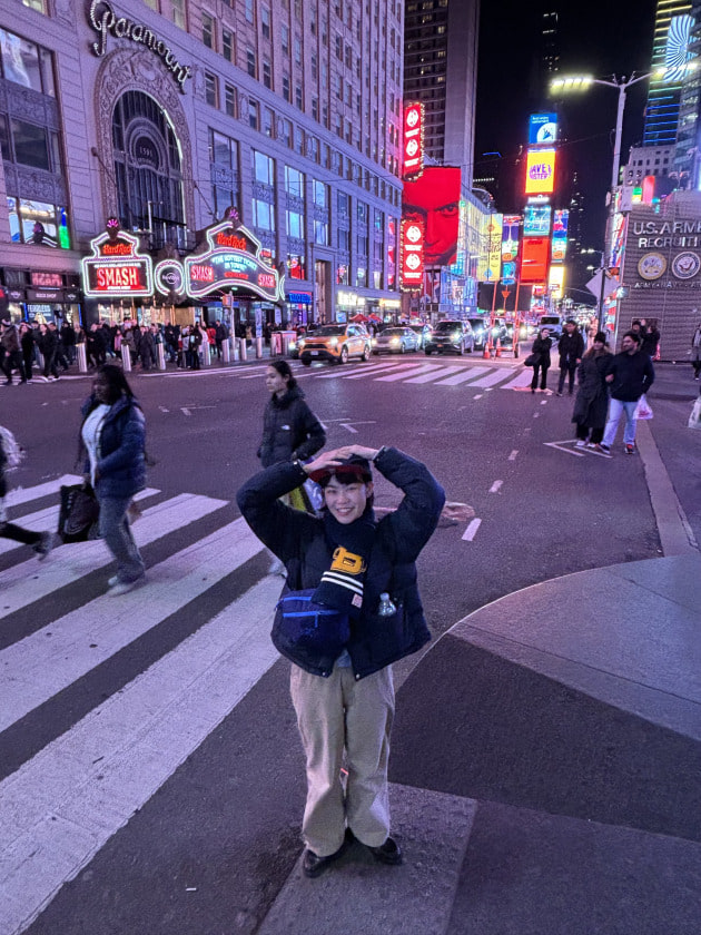 BOY IN NEWYORK!!!